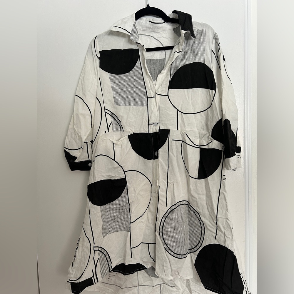 Black and White Geometric Dress